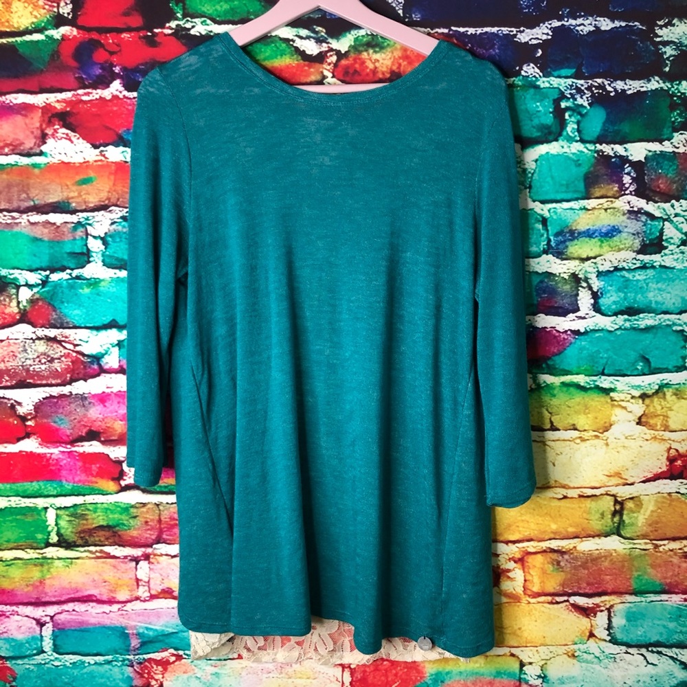 Crowned Free Sweater with Open‎ Style Lace Back 0042